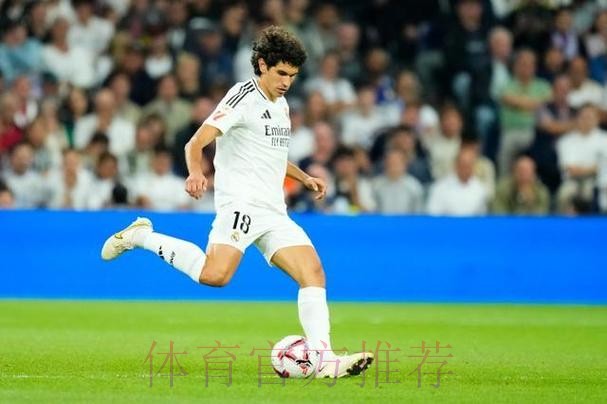 巴列霍:阿韦洛亚踢球时就有潜质成为皇马主帅 巴列霍:阿韦洛亚踢球时就有潜质成为皇马主帅